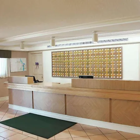 Baymont By Wyndham Houston La Porte-3